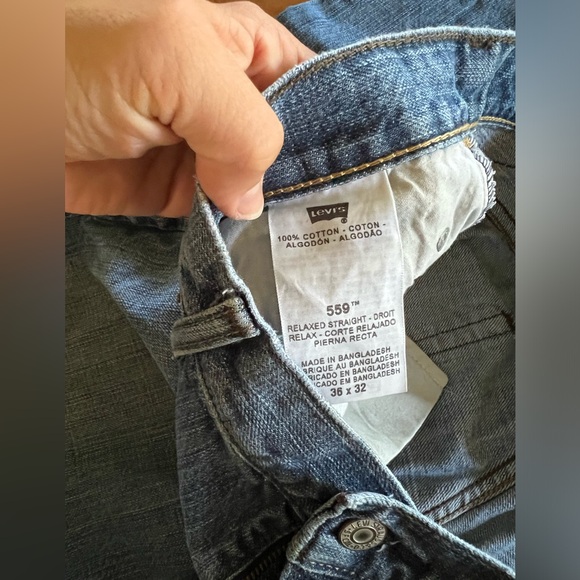 Men’s Relaxed Straight 559 Levi’s Jeans - Picture 4 of 6